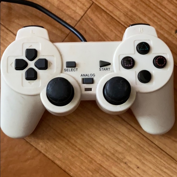 PlayStation controller - Picture 3 of 4